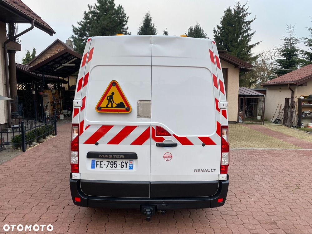 Renault Master L2 H2 warsztat mobilny zasilanie 230V - 6