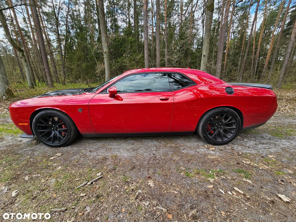 Dodge Challenger - 5