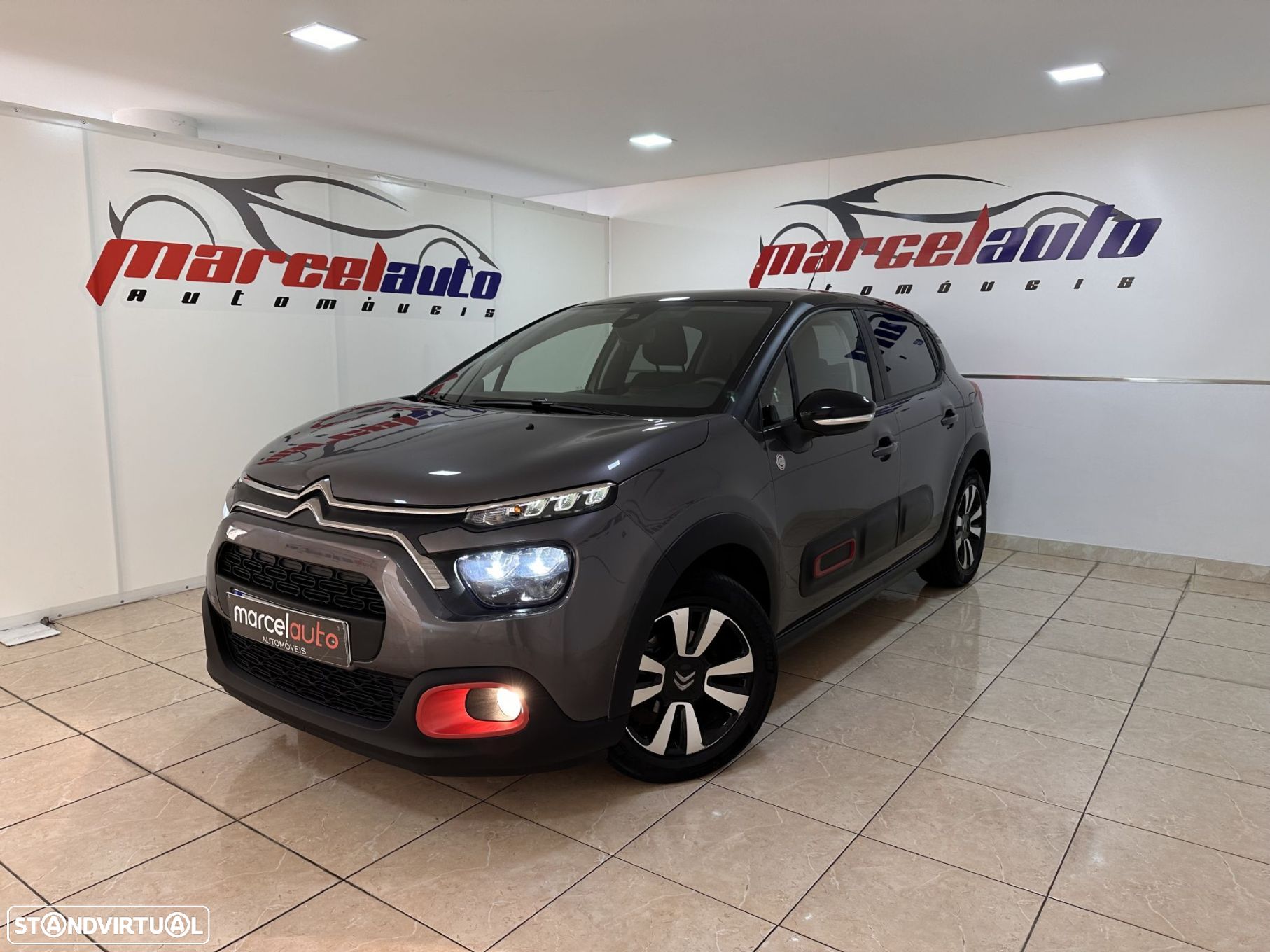 Citroën C3 1.2 PureTech C-Series - 1