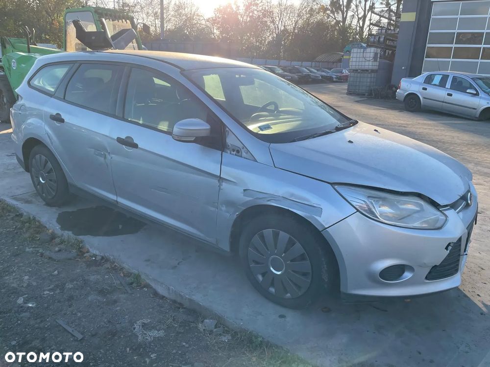 Ford Focus NA CZĘŚCI !!! Kolor: Moondust Silver (Metallic) - 1