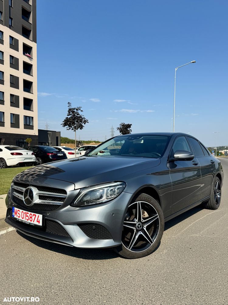 MERCEDES-BENZ Clasa C