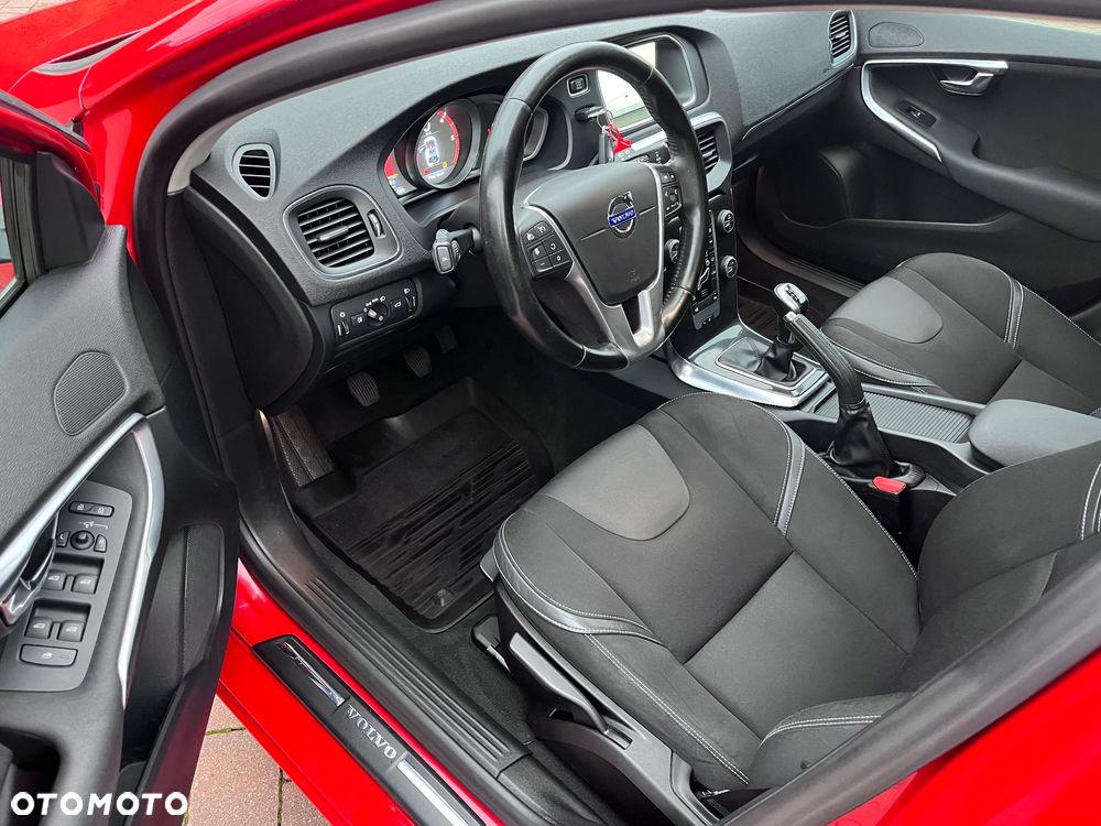 Volvo V40 - 8