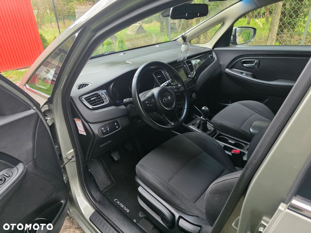 Kia Carens 1.6 GDI L 7os - 8