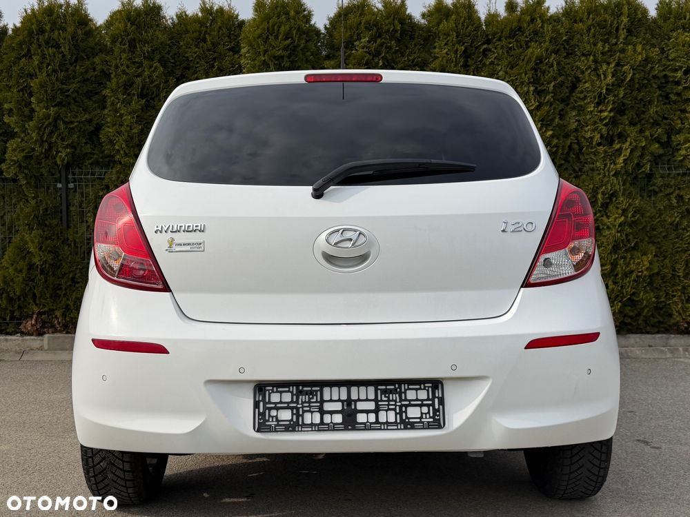 Hyundai i20 1.2 Fifa World Cup Edition - 21