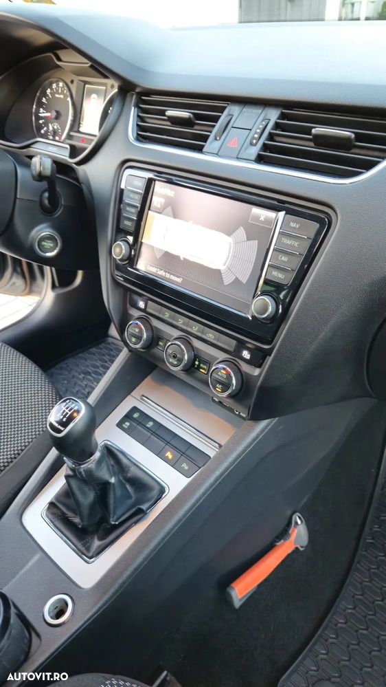 Skoda Octavia 1.6 TDI GREENLINE - 18
