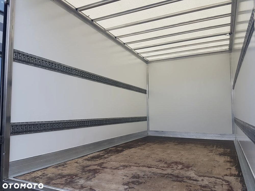 Renault MASTER KONTENER 8EP 4,22x2,25x2,24 KLIMA MANUAL KRAJOWY 6-BIEGÓW - 19