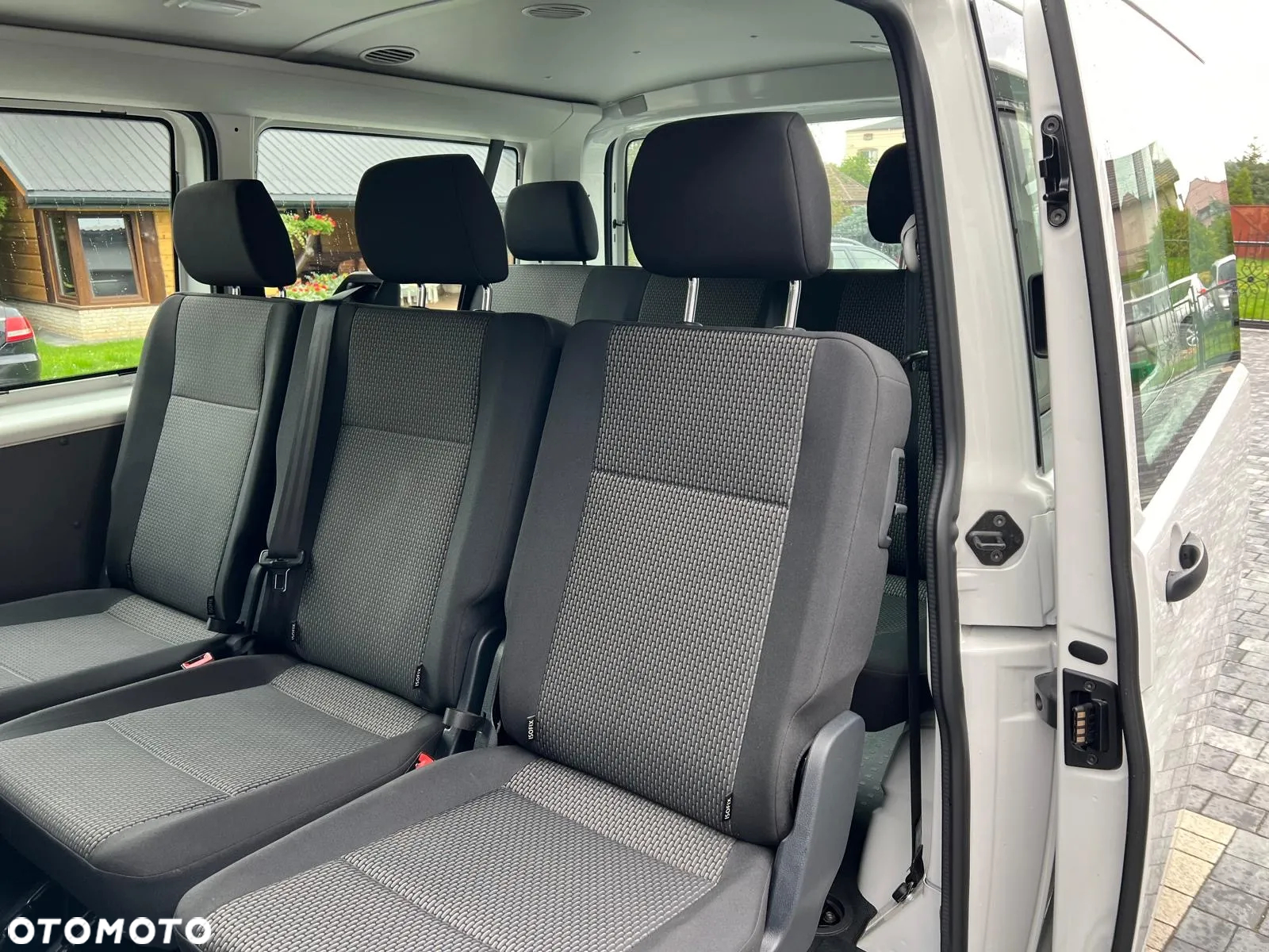 Volkswagen Transporter - 11