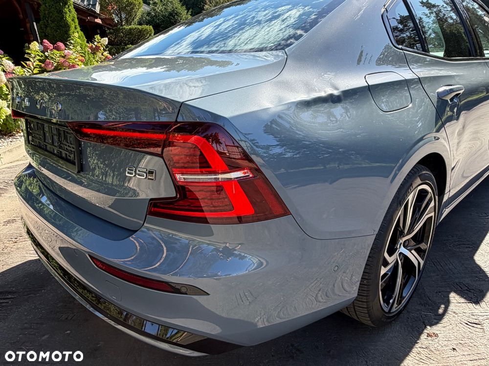 Volvo S60 B5 B AWD Plus Dark - 16