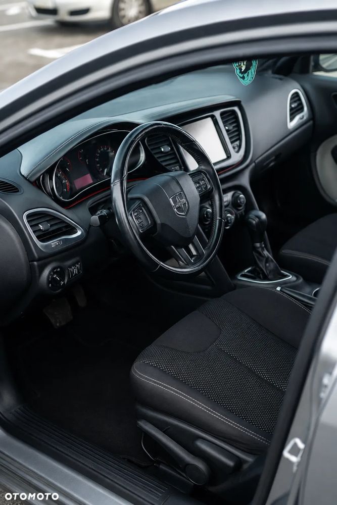 Dodge Dart - 10