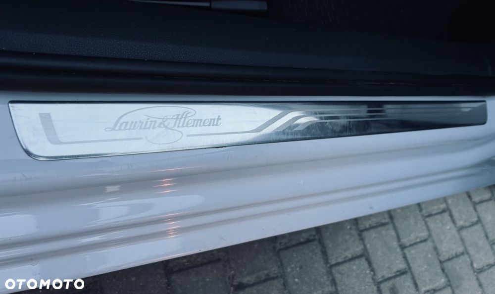 Skoda Superb 2.0 TDI L&K DSG - 29