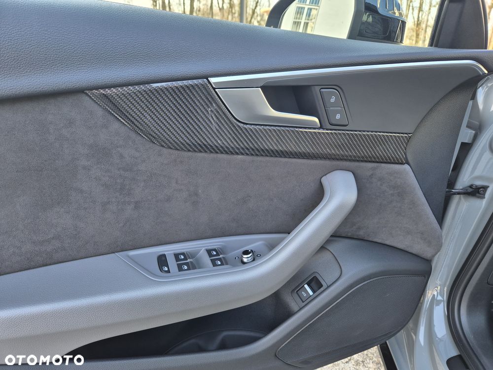 Audi A4 Avant 3.0 TDI quattro tiptronic sport - 23