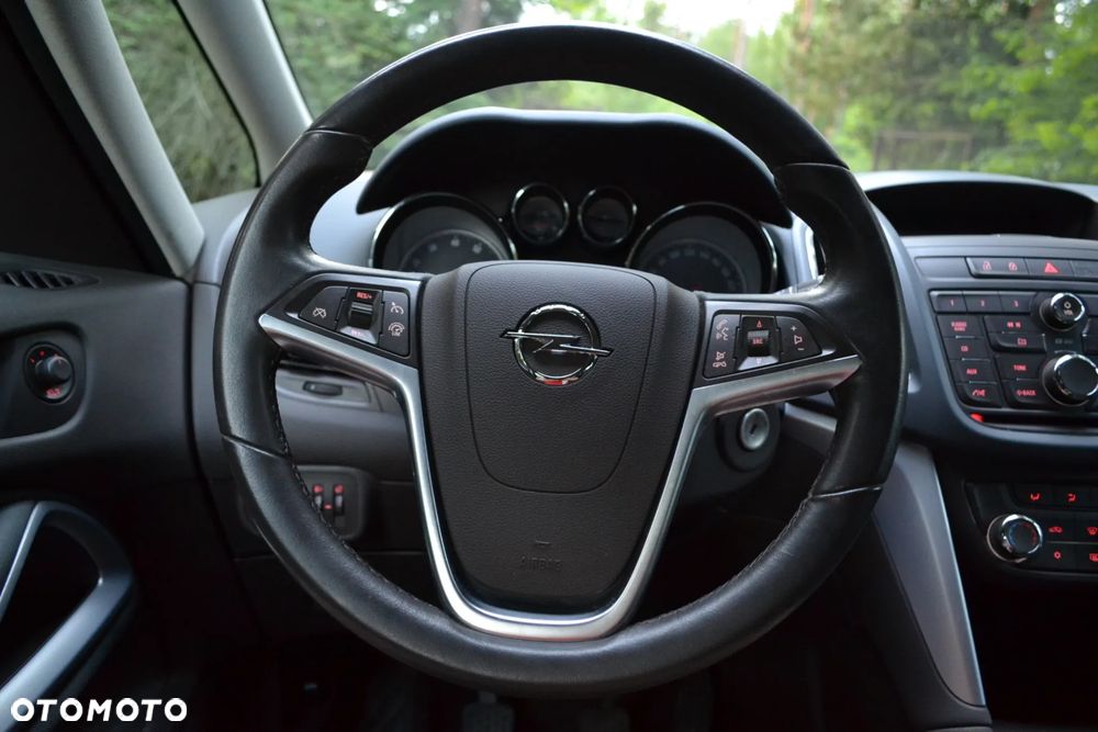 Opel Zafira 1.4 T Enjoy - 27