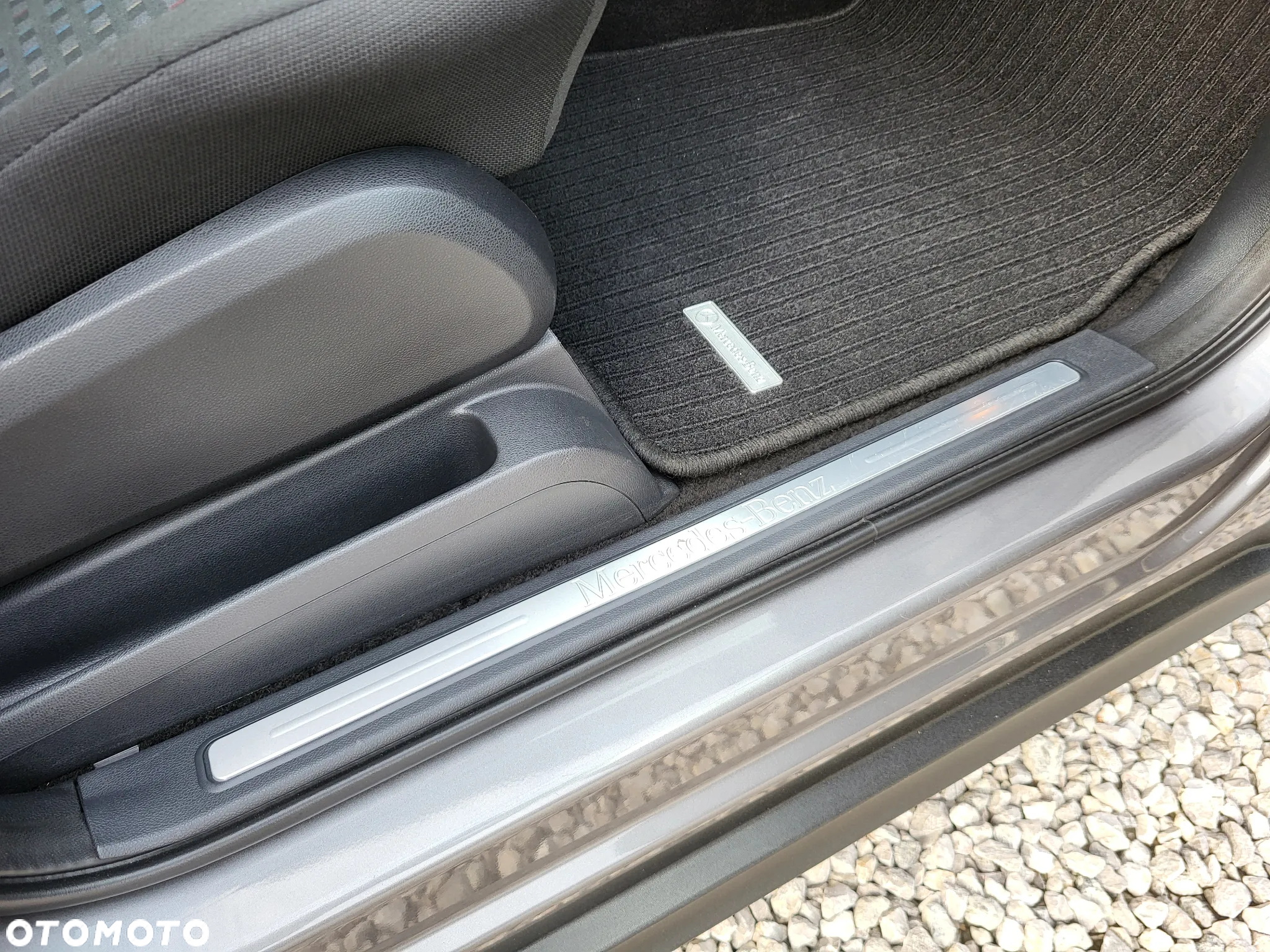 Mercedes-Benz Klasa A 160 Classic BlueEff EU5 - 27