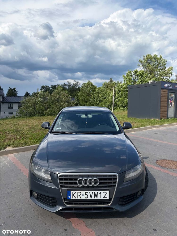 Audi A4 Limousine - 2
