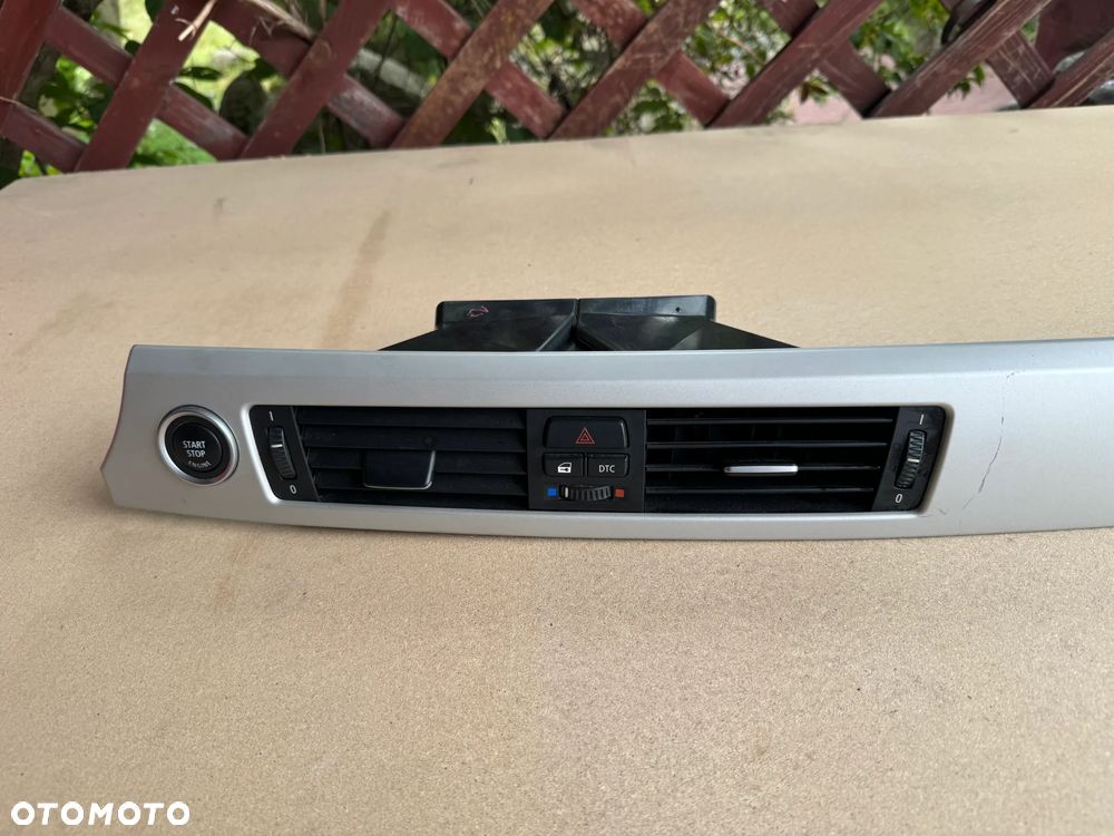 Osłona ramka konsoli środkowej BMW LCI E90 E91 - 1