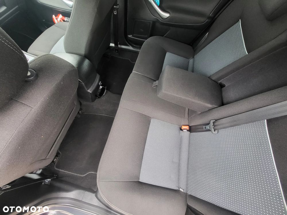 Ford Mondeo 2.0 TDCi Business Edition - 31