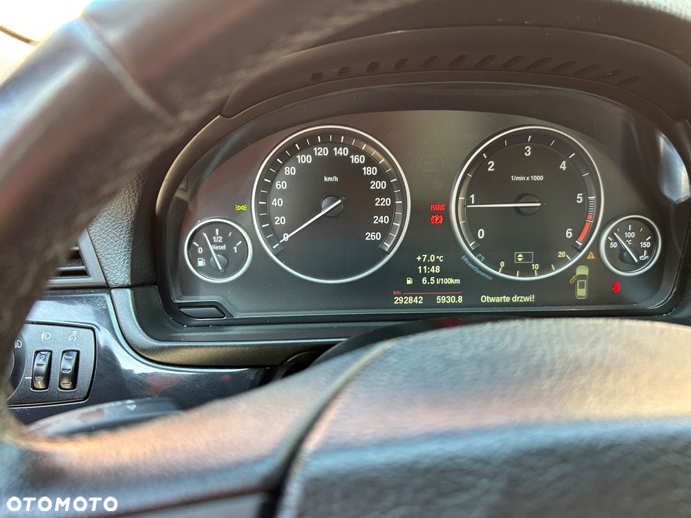 BMW Seria 5 520d - 5