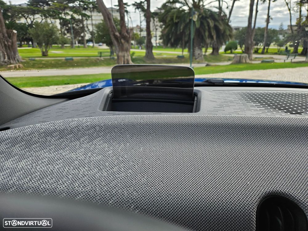 MINI 3 Portas Cooper C Favoured M - 10