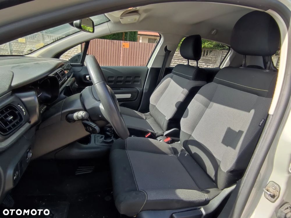 Citroën C3 BlueHDi 100 S&S PLUS - 17