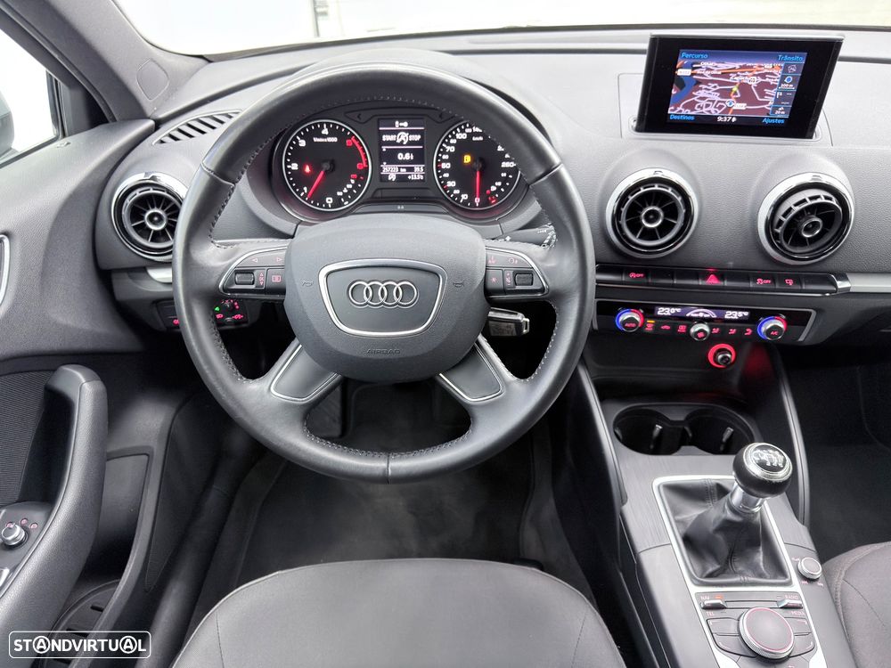 Audi A3 1.6 TDI Sport - 18