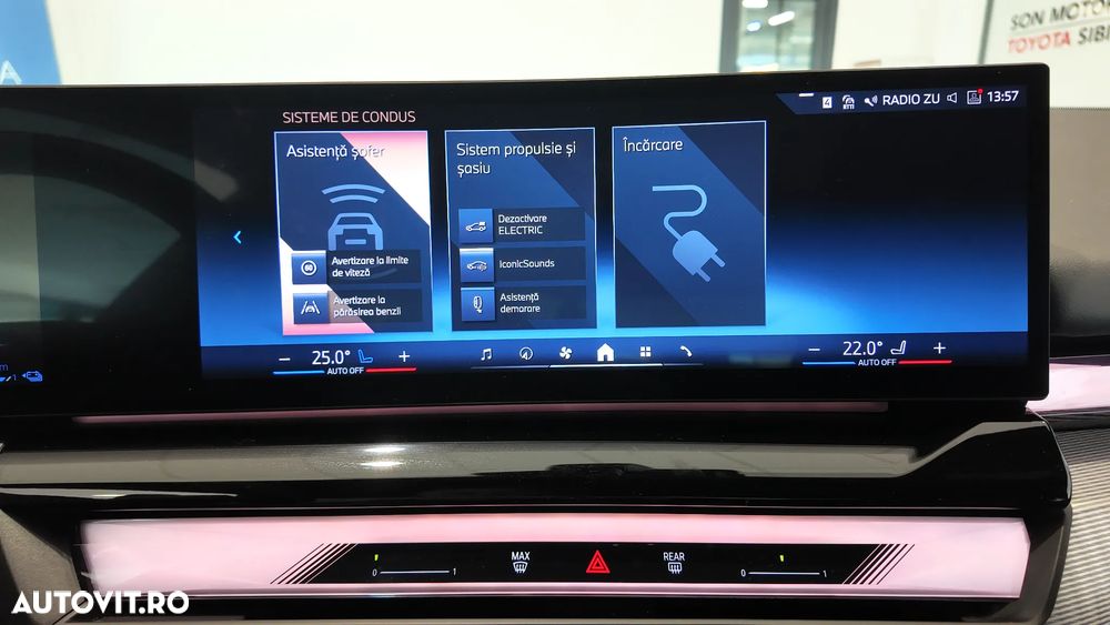 BMW Seria 5 530e xDrive AT PHEV - 33