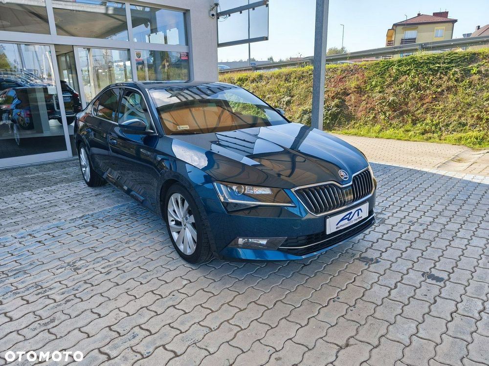 Skoda Superb 2.0 TDI Style - 10