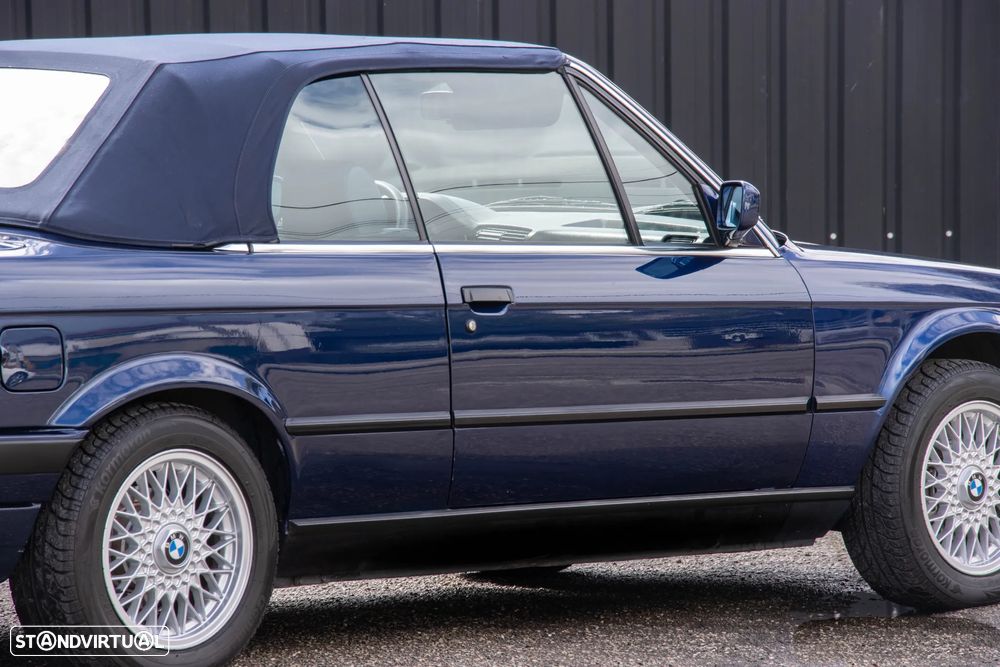 BMW 320 i Cabriolet - 20