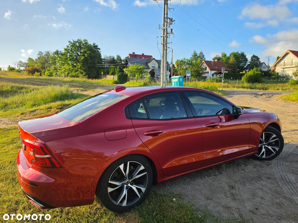 Volvo S60 T5 R-Design - 11