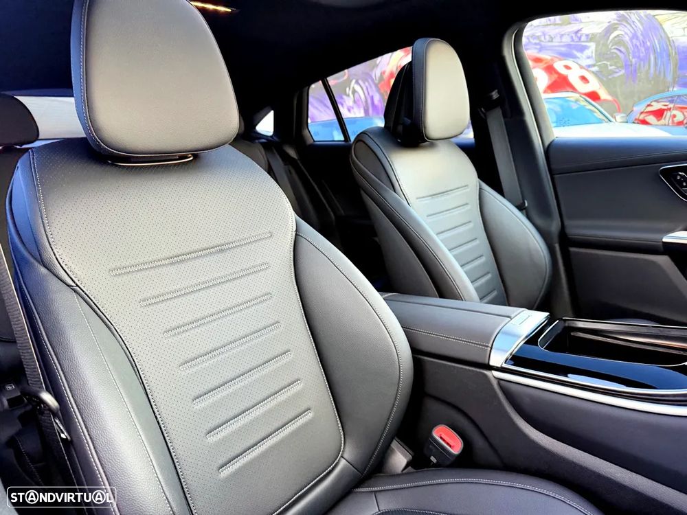 Mercedes-Benz GLC 300 de Coupe 4Matic - 27