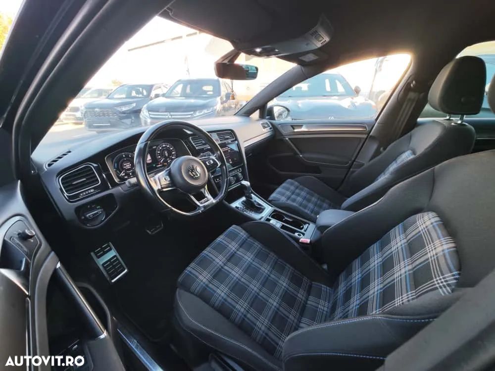 Volkswagen Golf GTE - 10