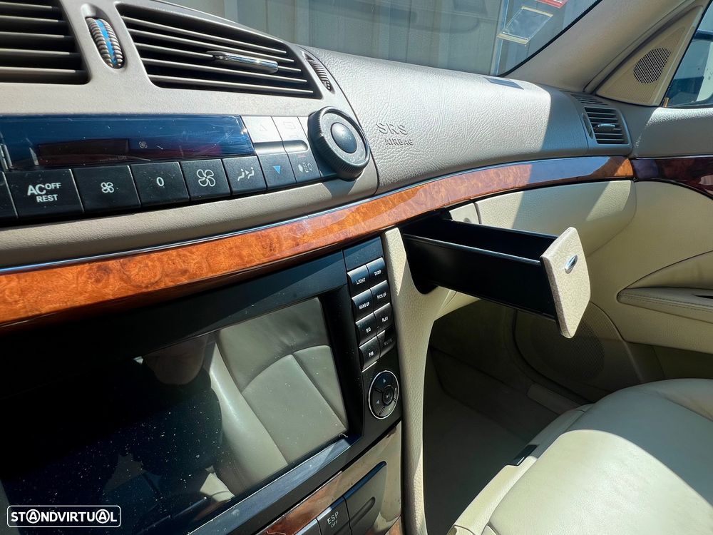 Mercedes-Benz E 220 CDi Elegance Aut. - 18