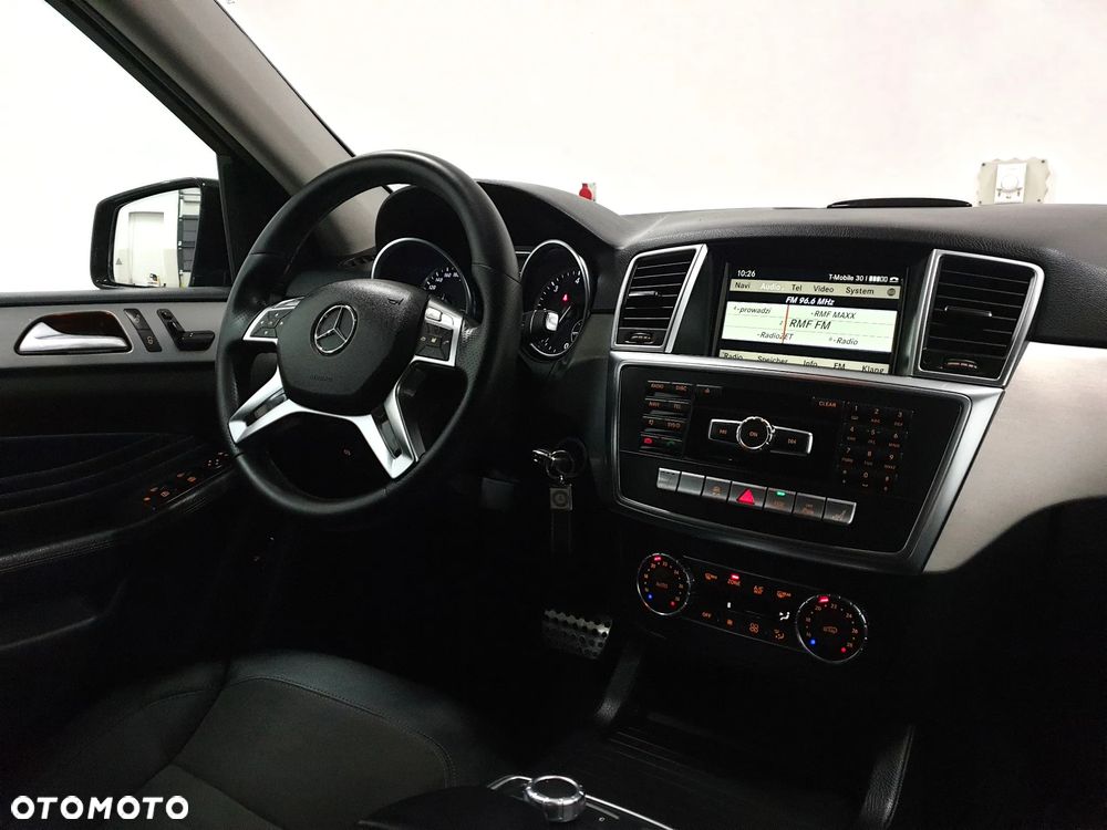 Mercedes-Benz ML 350 BlueTec 4-Matic - 31