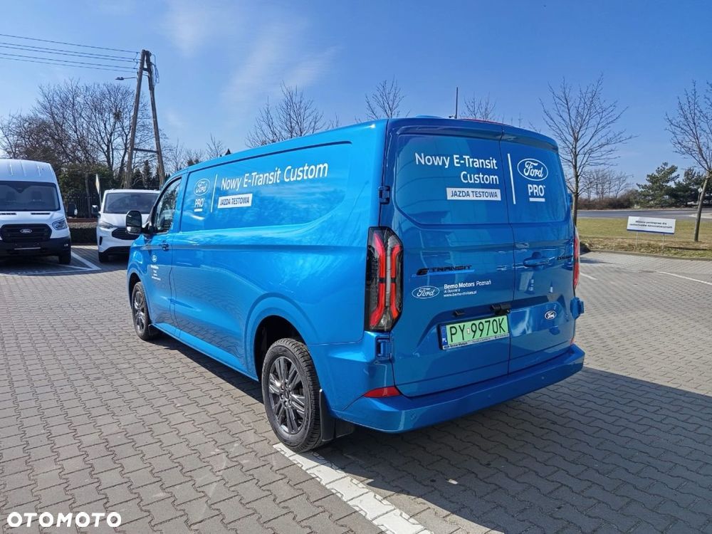 Ford Transit Custom - 10
