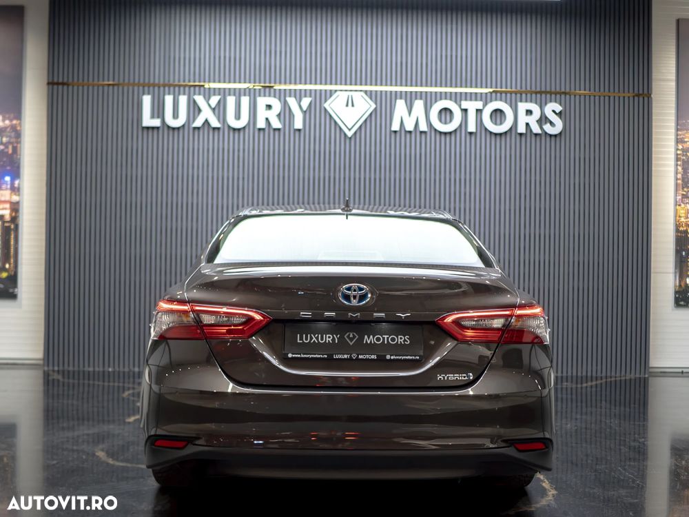 Toyota Camry 2.5 Dynamic - 12