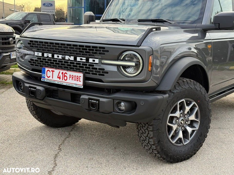 Ford Bronco 2.7L V6 Ecoboost Badlands - 3
