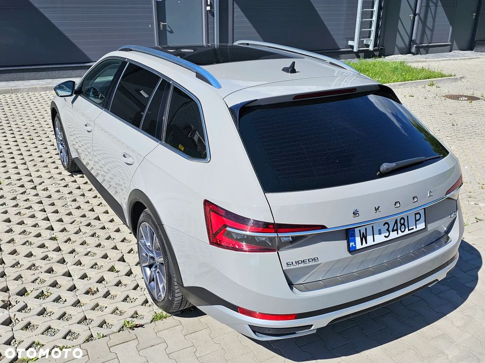 Skoda Superb 2.0 TDI SCR 4x4 Scout DSG - 13