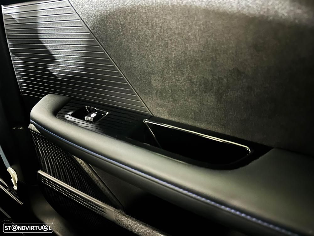 MG MG4 77 kWh Extended Range Luxury - 28