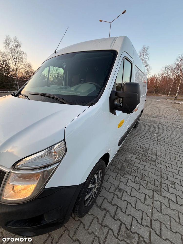 Nissan NV 400 - 26