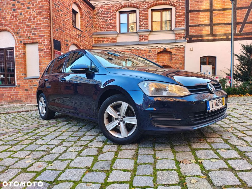 Volkswagen Golf - 25