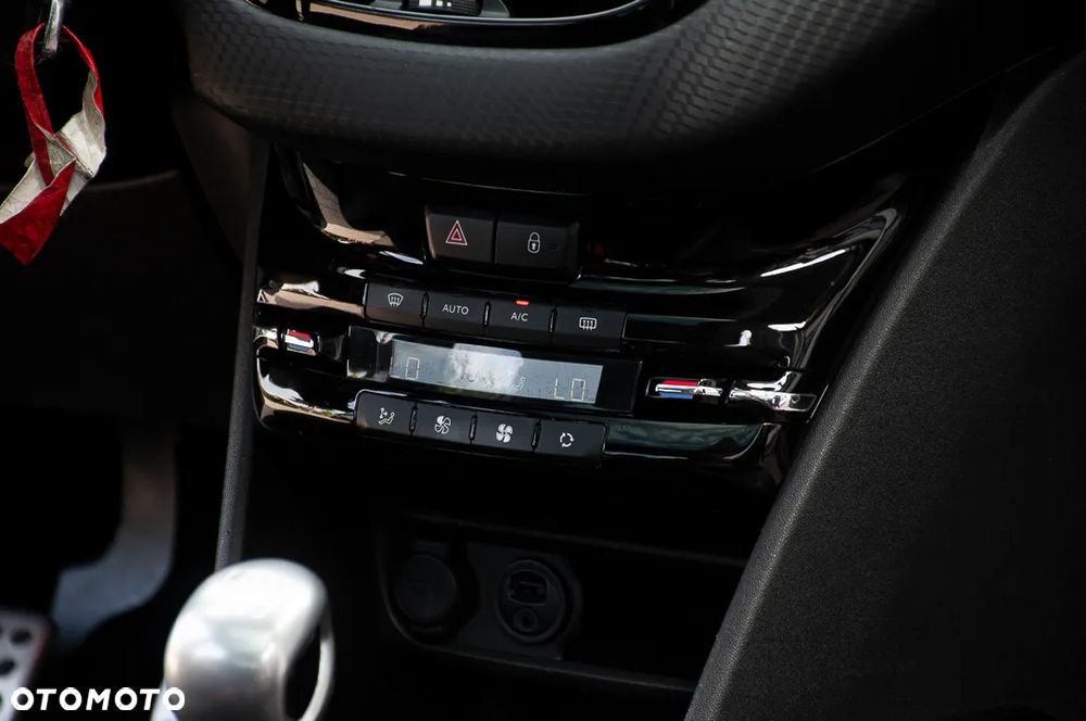 Peugeot 2008 BlueHDi FAP 120 STOP & START GT-Line Edition - 9