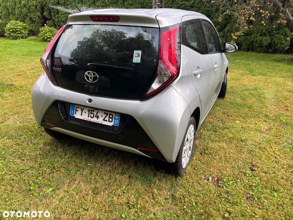 Toyota Aygo x-play - 8