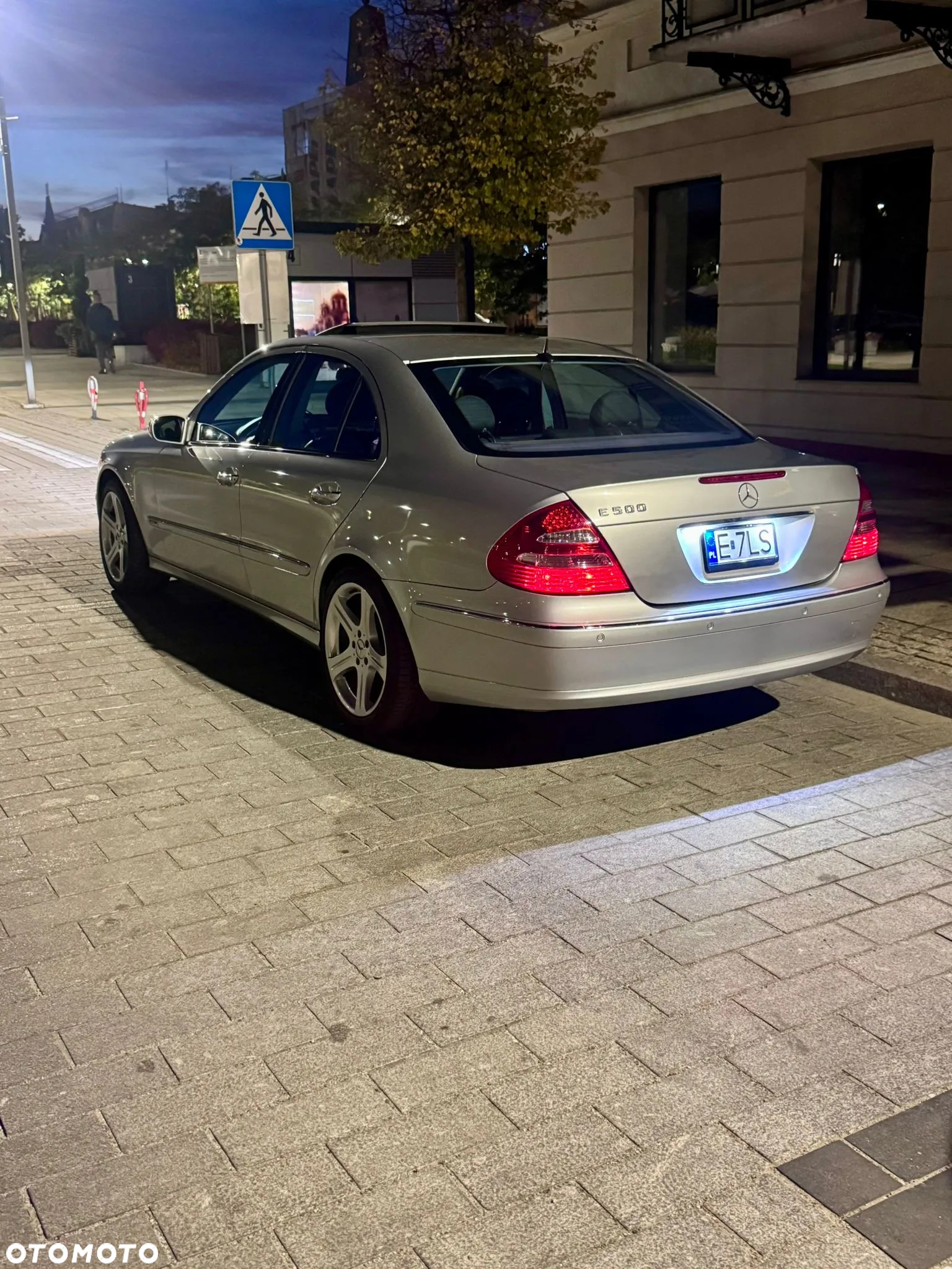 Mercedes-Benz Klasa E 500 7G-TRONIC Avantgarde - 2