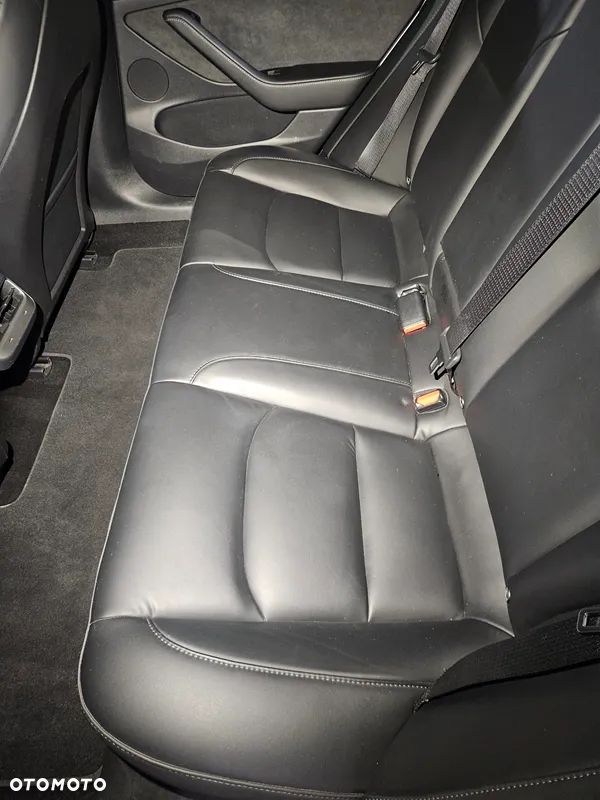 Tesla Model 3 - 20