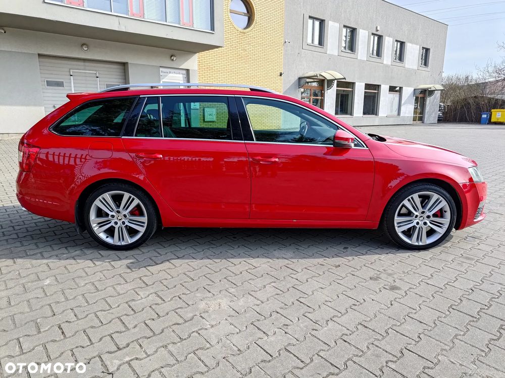 Skoda Octavia 2.0 TDI RS DSG - 4