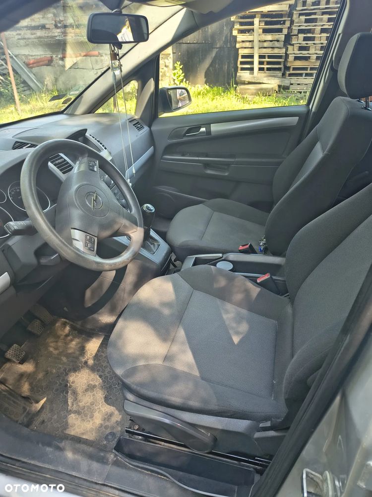 Opel Zafira 1.8 Enjoy - 8