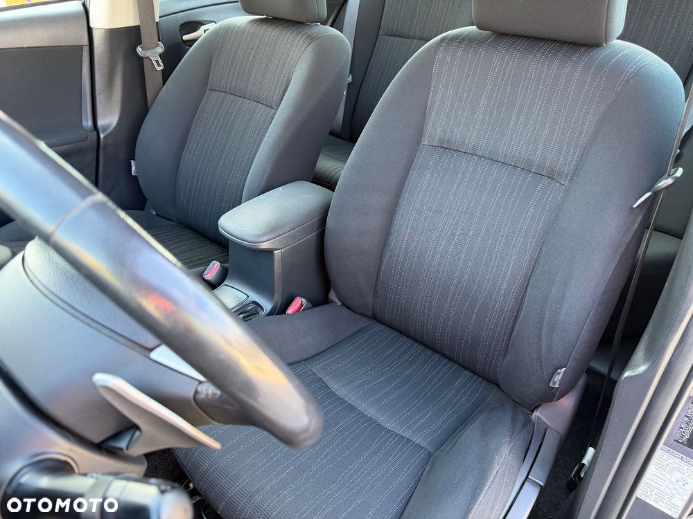 Toyota Corolla 1.6 VVT-i Luna MM - 12