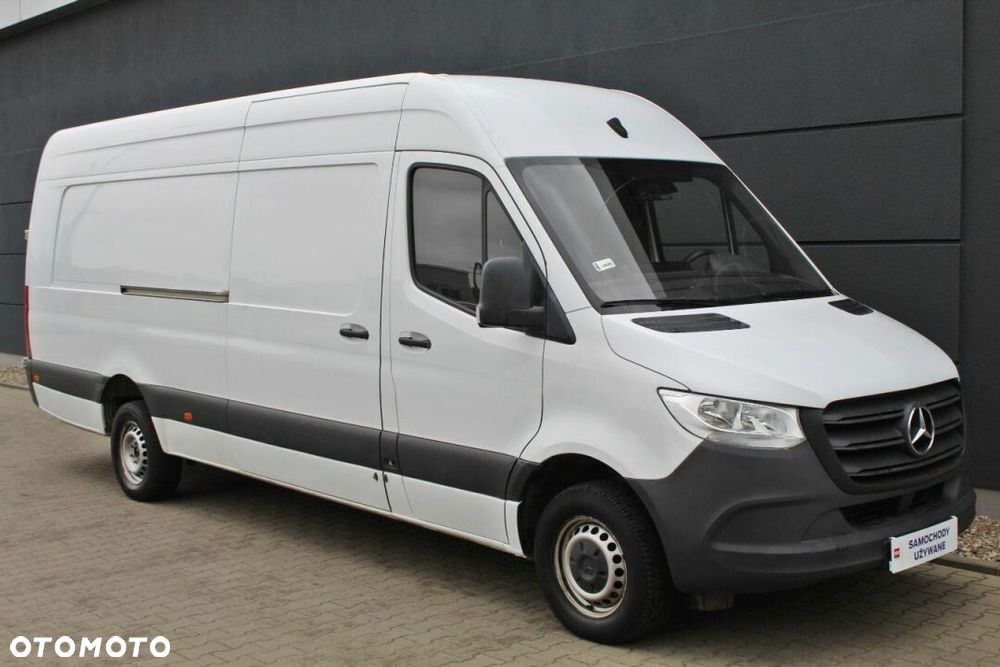 Mercedes-Benz Sprinter - 14
