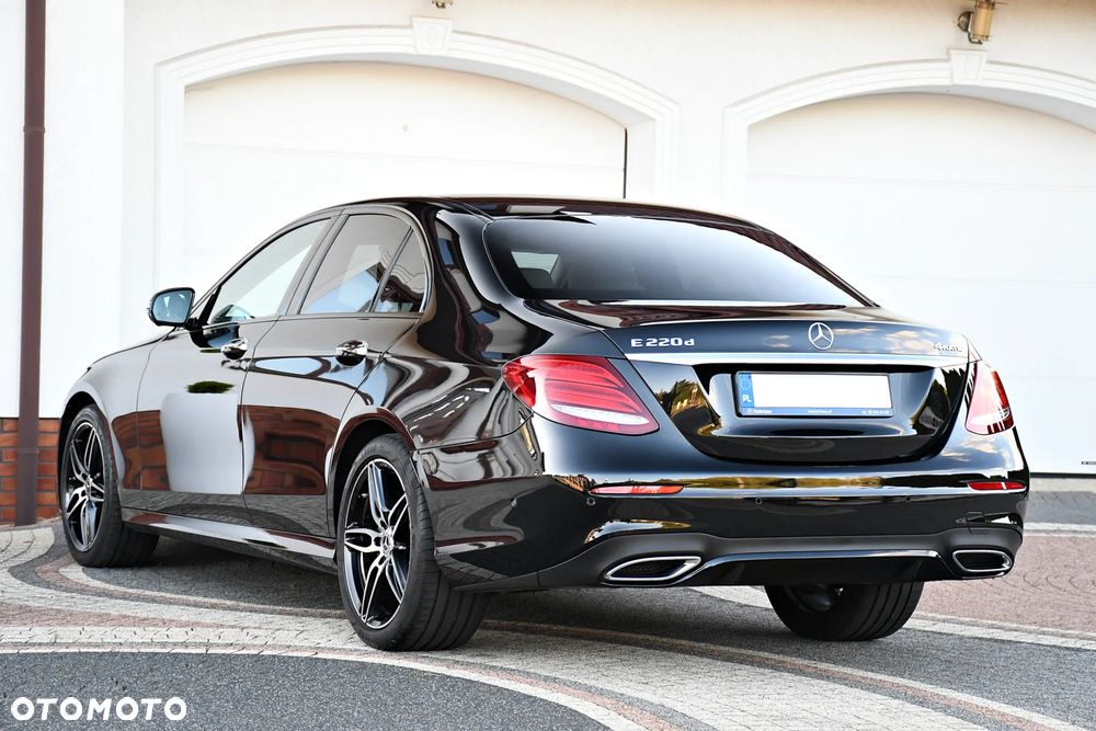 Mercedes-Benz Klasa E 220 d 4-Matic Business Edition 9G-TRONIC - 18