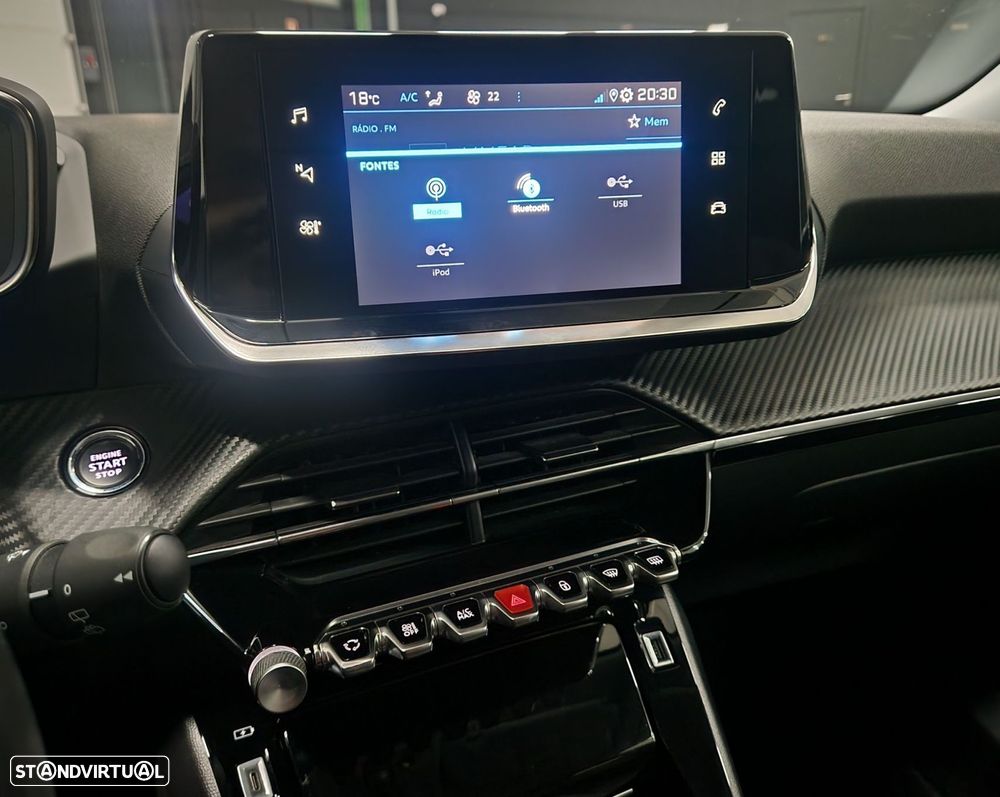 Peugeot 2008 1.5 BlueHDi Allure Pack - 22