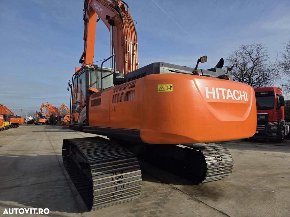 Hitachi ZX350, 2018, 8.061h, cupa noua, Masa operationala 35,6t, Inst hidr pe picon pe brate, inst hidr rotire, gresare automata, senile 90% ok, 3 pompe hidr HITACHI, produs in JAPONIA, Isuzu 282CP, Ad sapare 7,5m, ridica 22t, STARE F BUNA-PROMOTIE 89.900EUR - 15